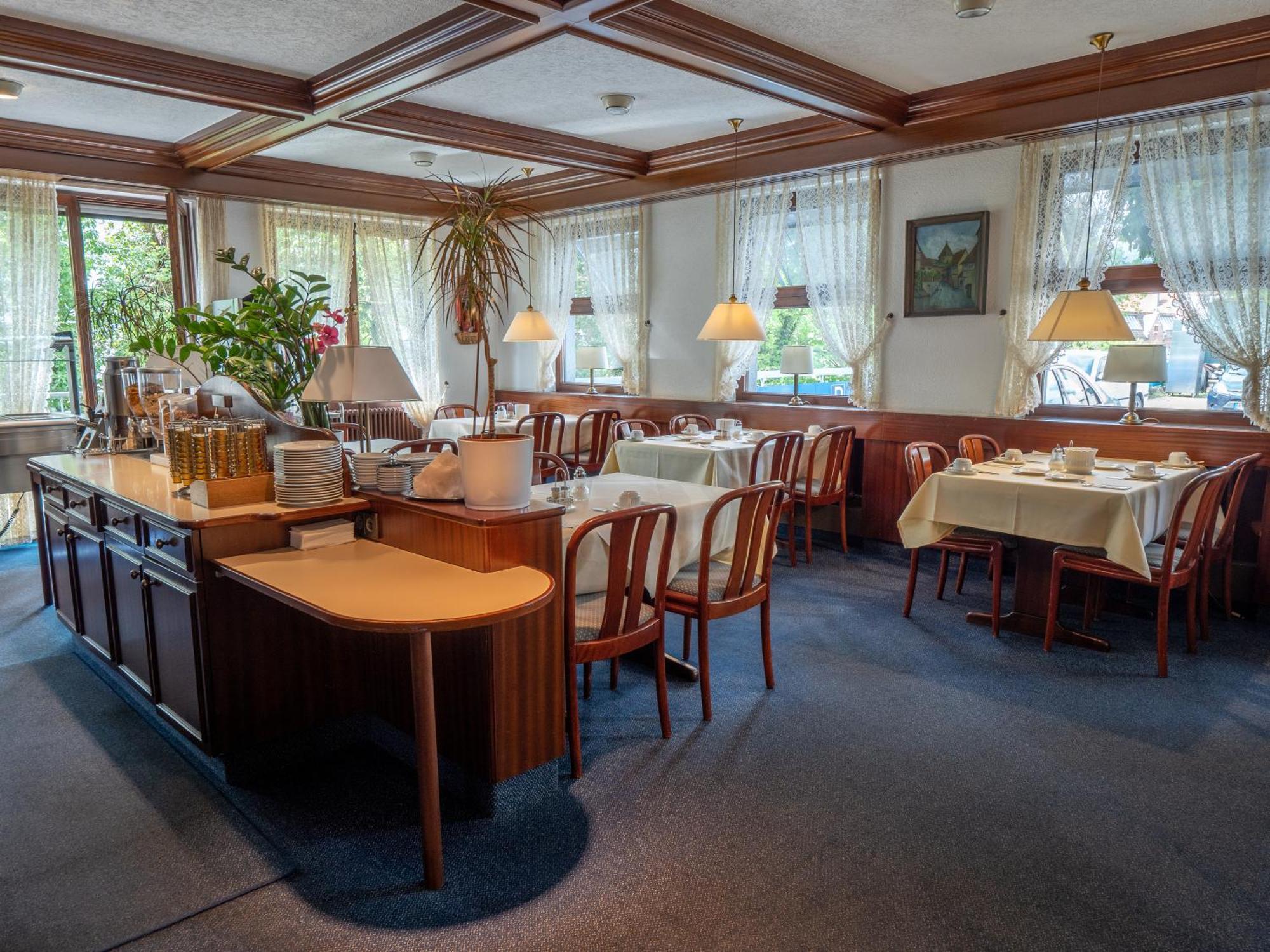 Hotel Pflum Mit Gaestehaus Nuertingen Eksteriør billede
